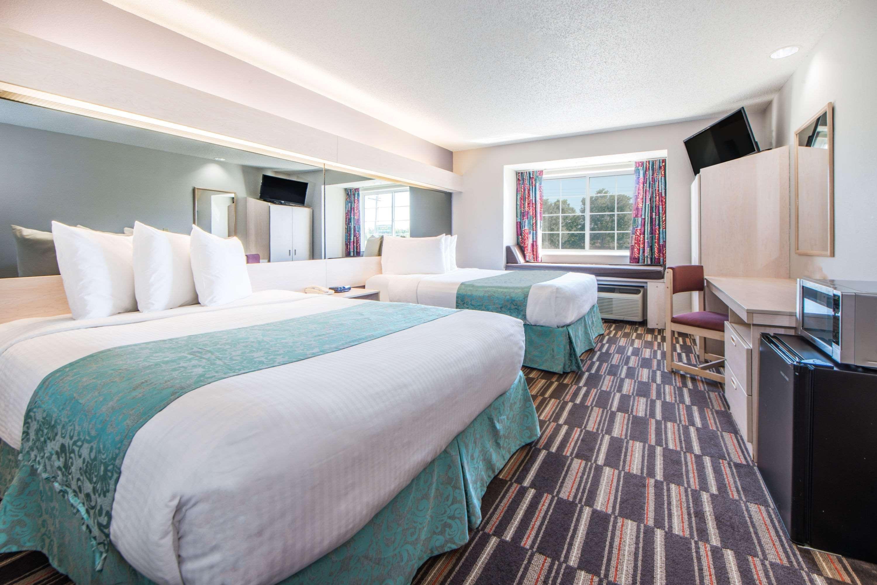 Microtel Inn & Suites Claremore Exterior foto